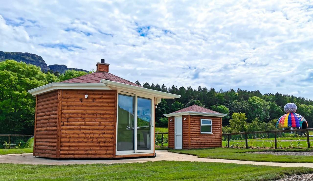 Villa Waterfall Caves Turn-Around-Houses à Limavady Extérieur photo
