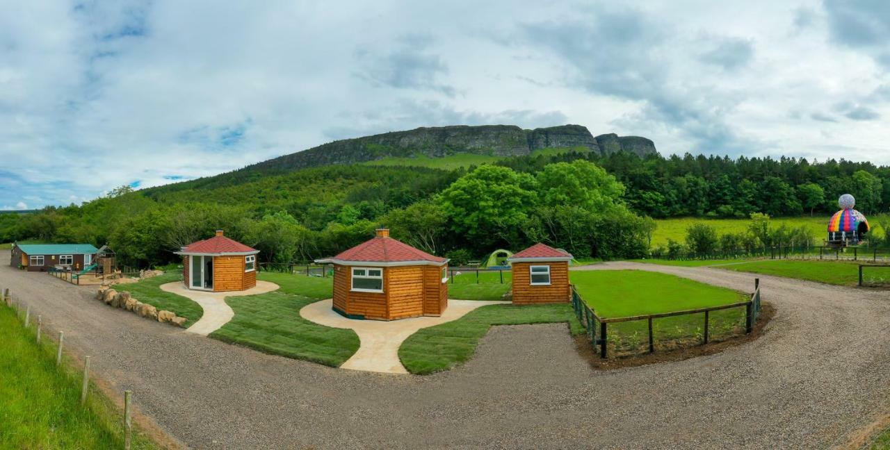 Villa Waterfall Caves Turn-Around-Houses à Limavady Extérieur photo
